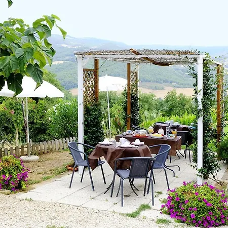 Casale Le Orme Bed & Breakfast Todi Exterior photo